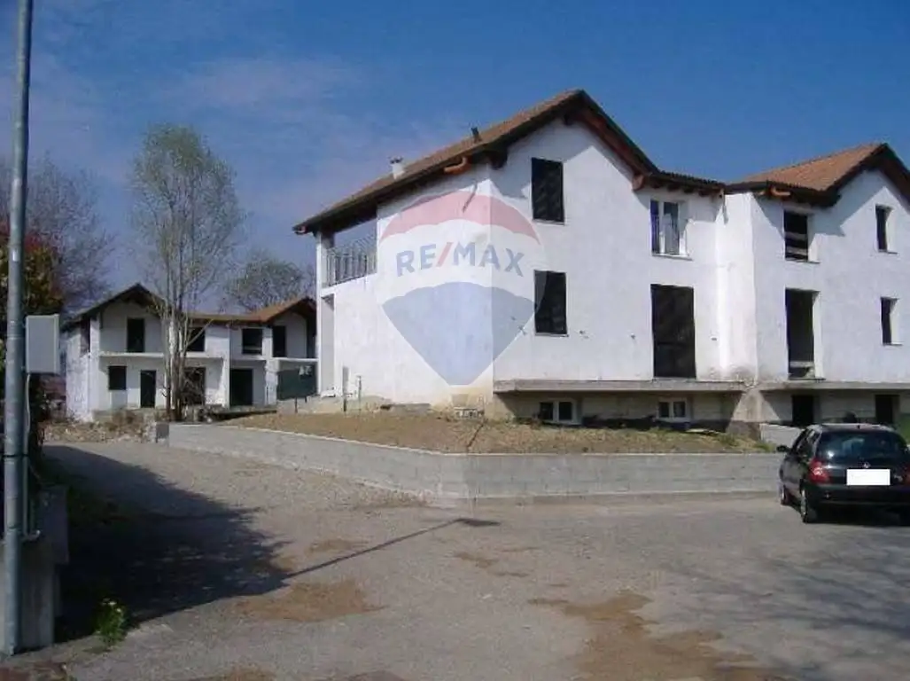 Villa bifamiliare via Valazza SNC, Baraggia, Boca - foto 4