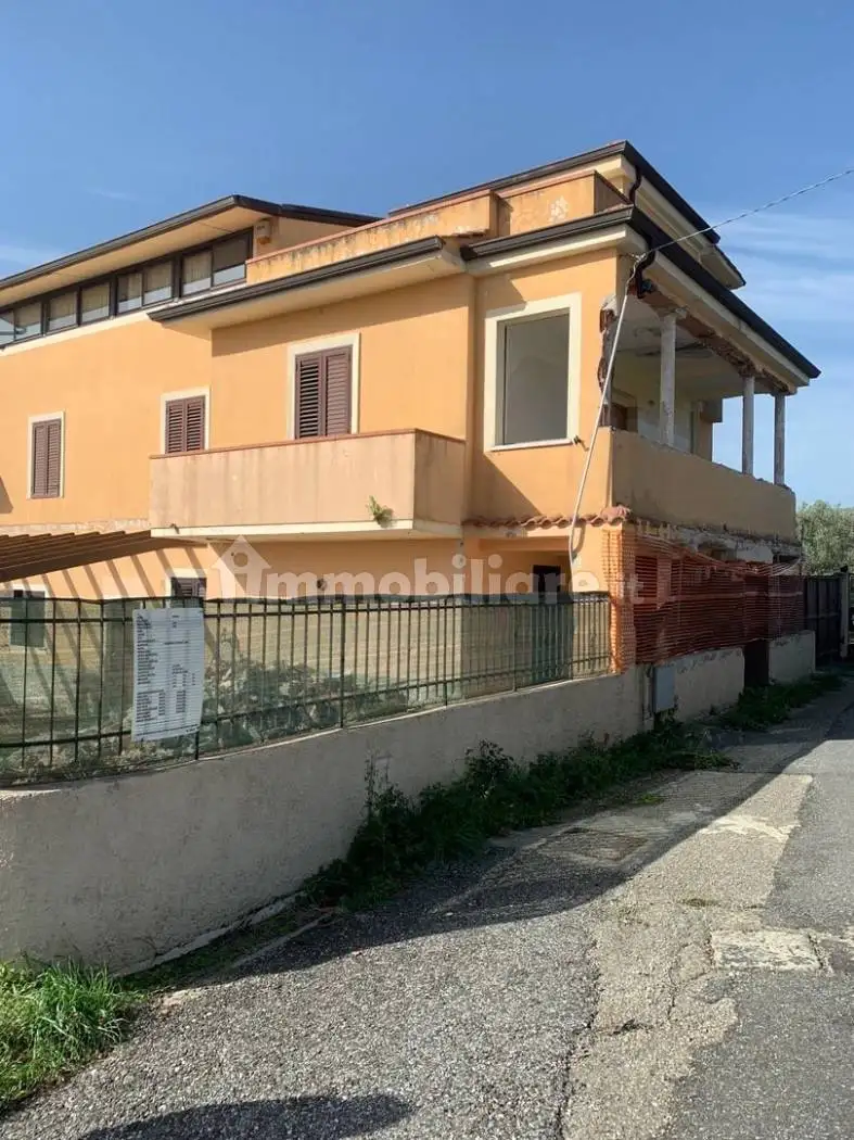 Villa in vendita a Lamezia Terme