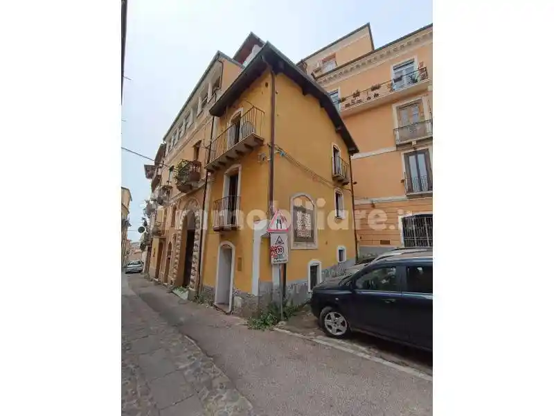 Casa indipendente in vendita a Lamezia Terme