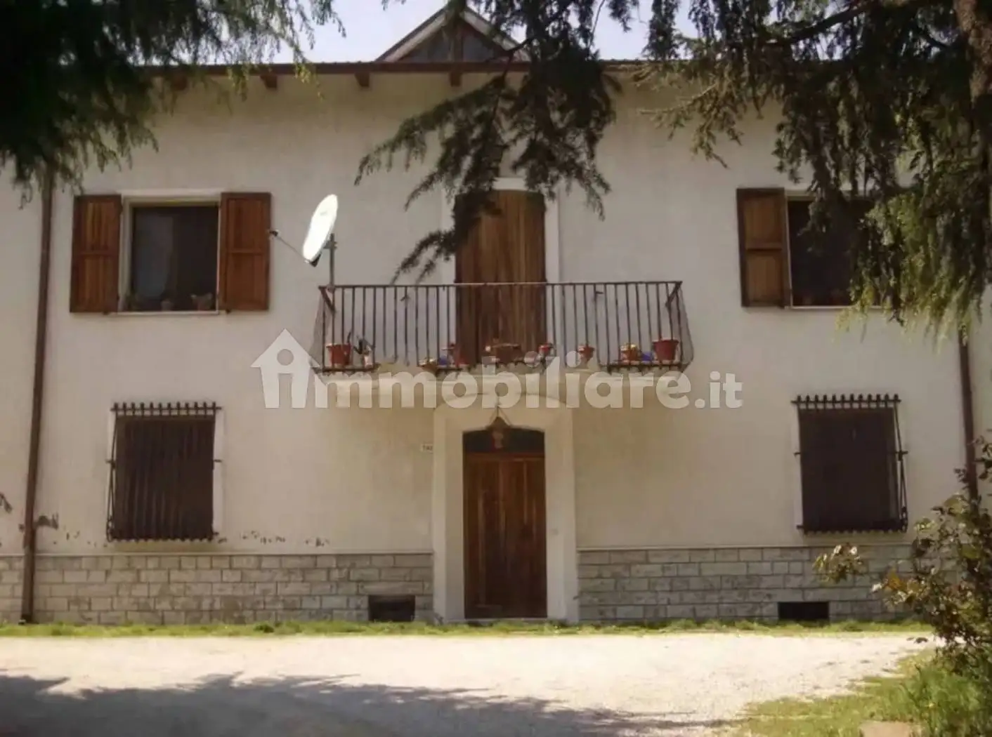 Rustico - Casale in vendita a Roncofreddo