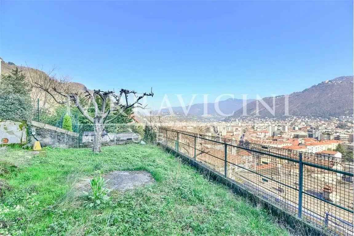 Appartamento in vendita a Como