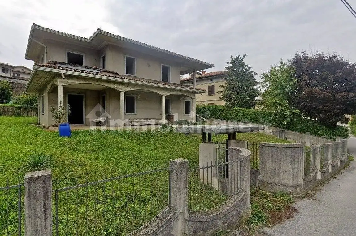 Villa in vendita a Sabbio Chiese