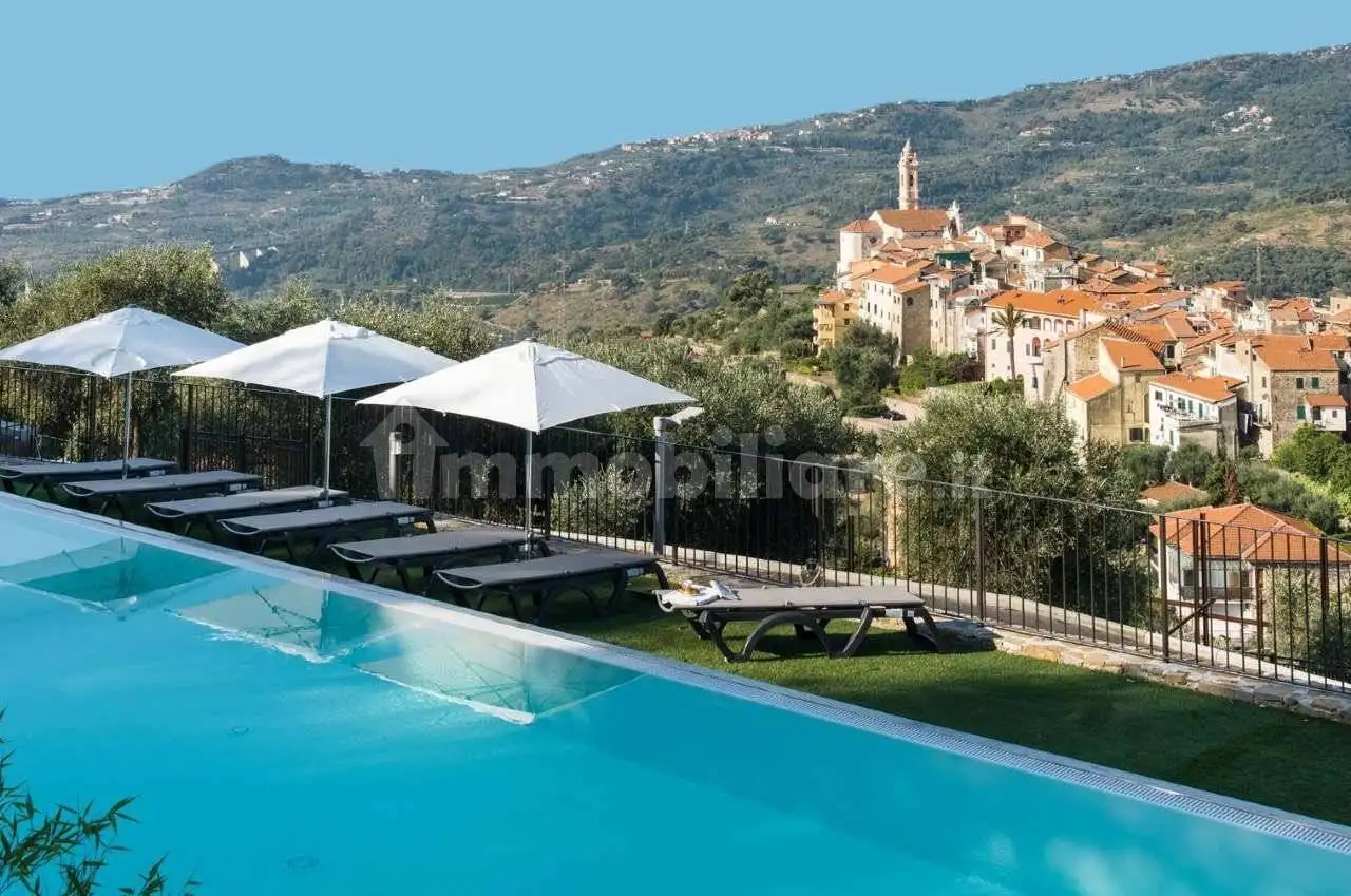 Appartamento in vendita a Civezza