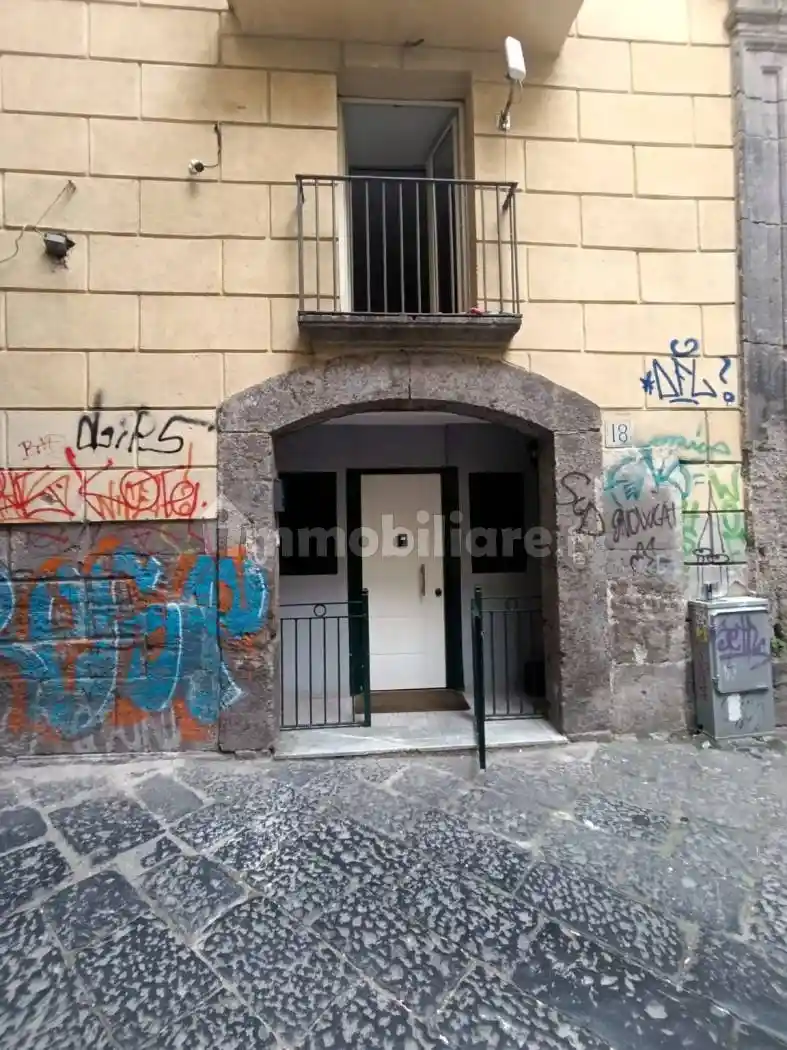 Appartamento in vendita a Napoli