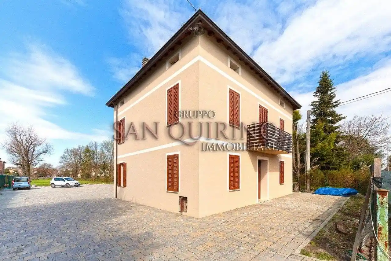 Villa in vendita a Cadelbosco di Sopra