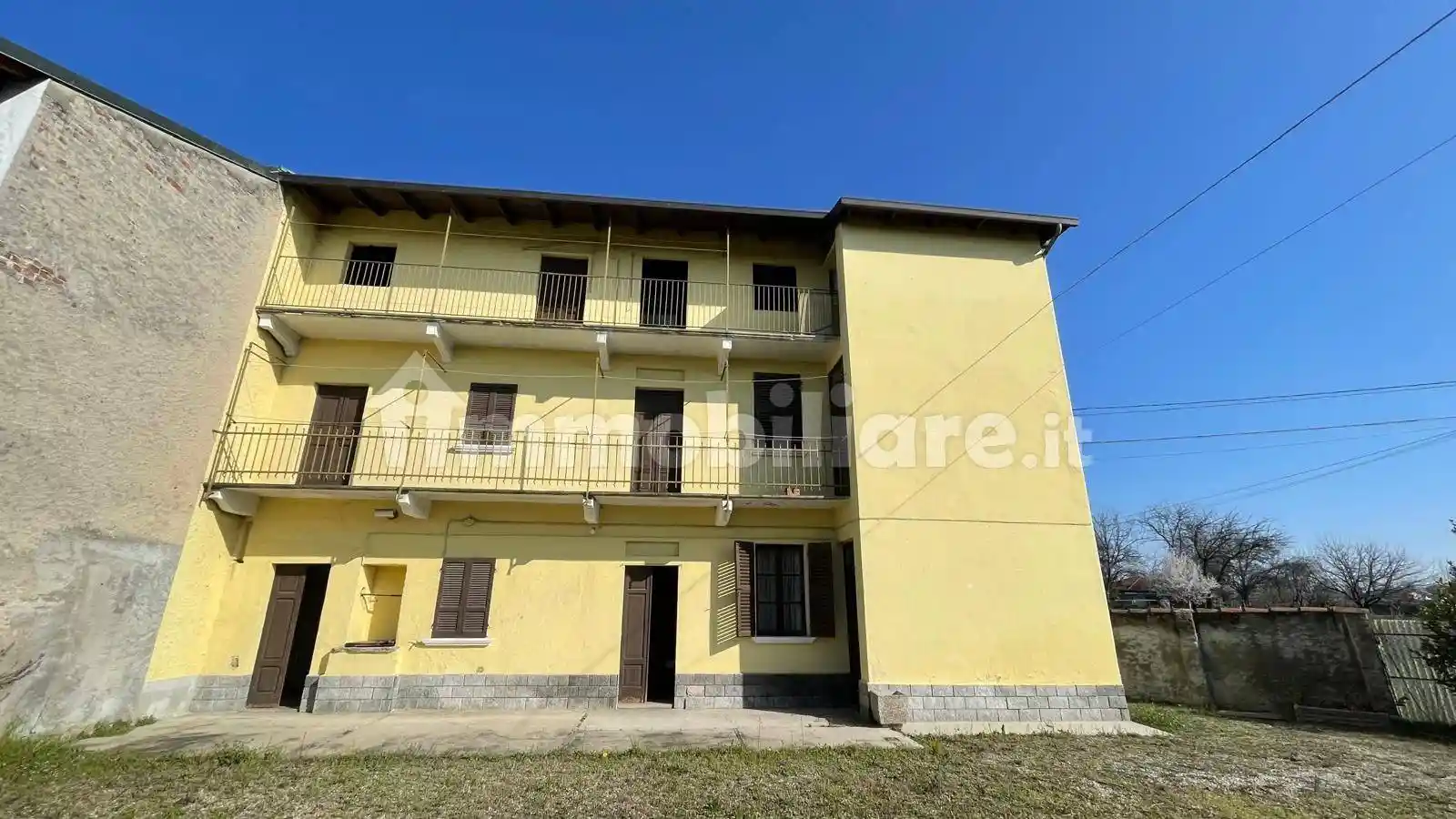 Rustico - Casale in vendita a Oleggio