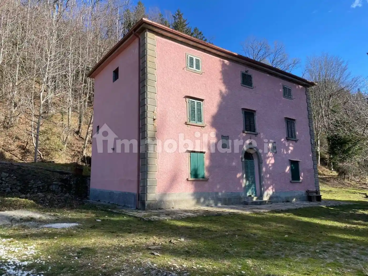 Casa indipendente in vendita a Montale