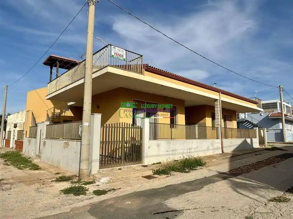 Casa indipendente in vendita a Santa Croce Camerina