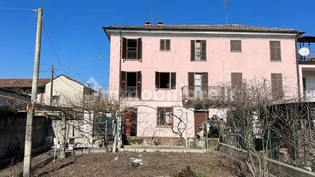 Casa indipendente in vendita a Villafranca d'Asti