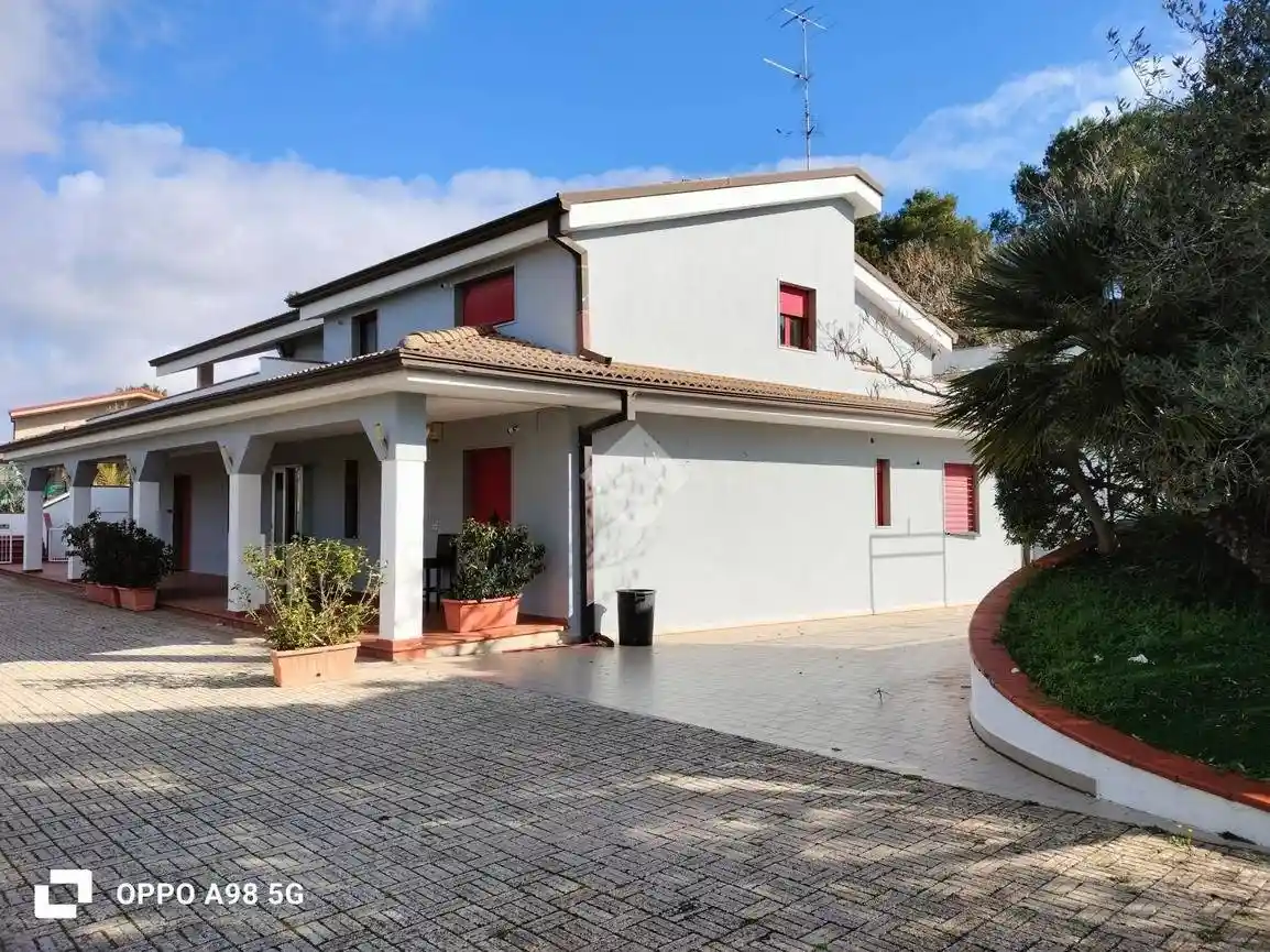 Villa in vendita a Santeramo in Colle