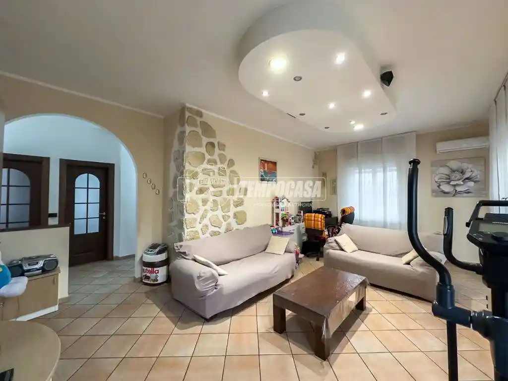 Villa in vendita a Bollate