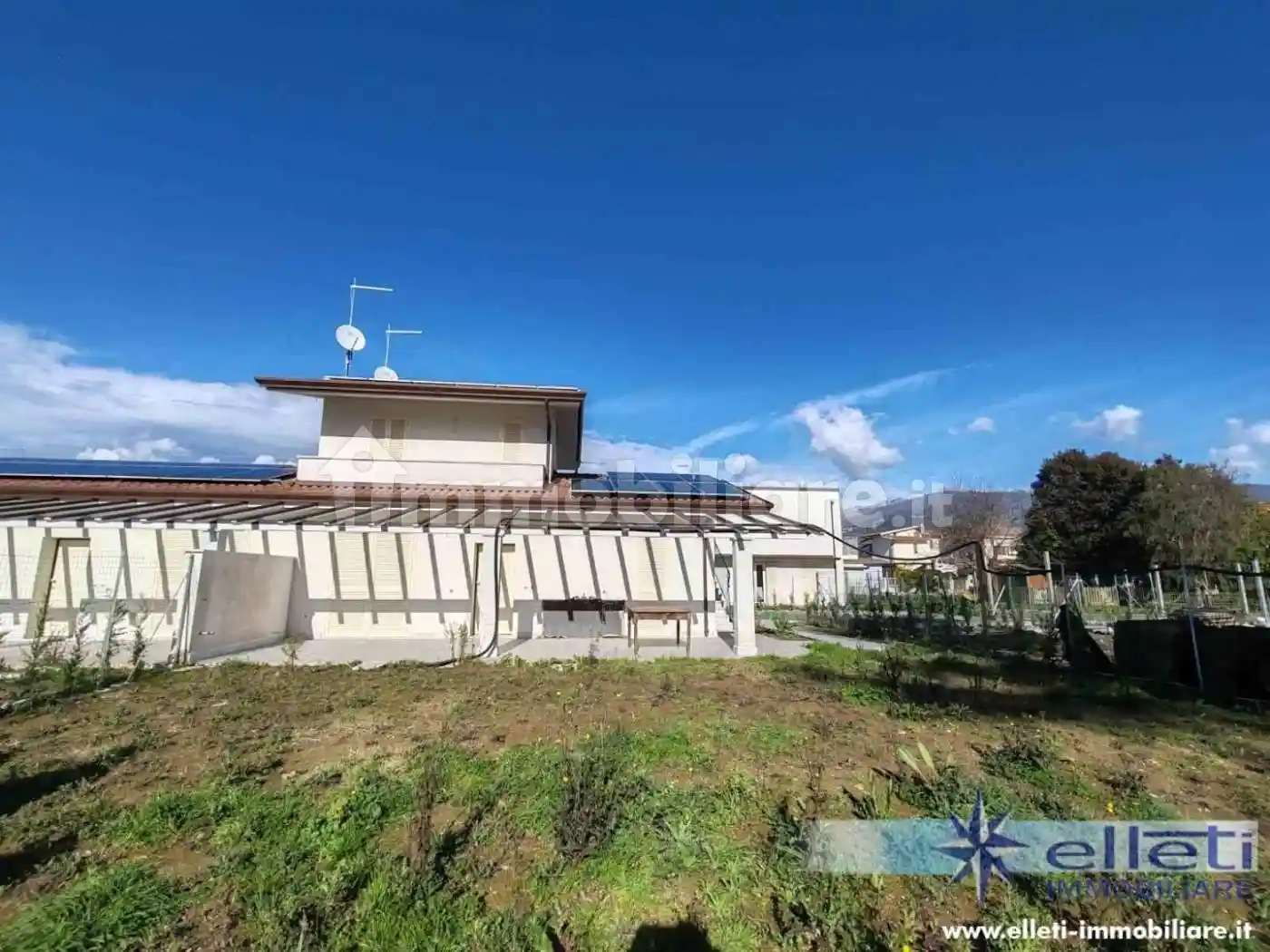 Villetta a schiera in vendita a Massa