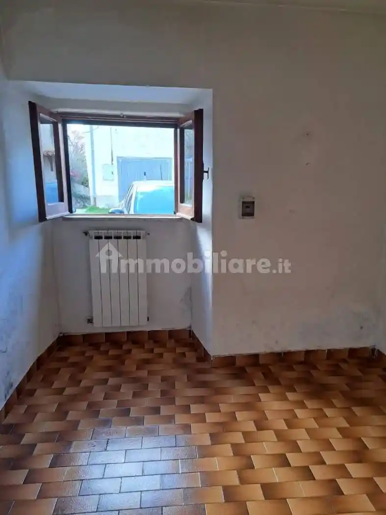 Trilocale via Caionari 6, Genzano - Sassa, L'Aquila - foto 4