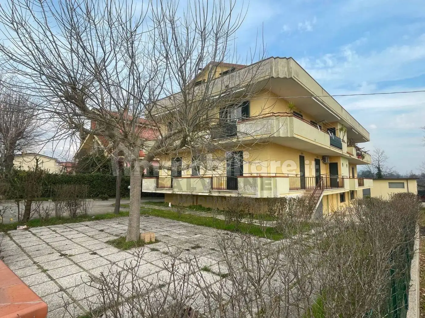 Appartamento in vendita a Amorosi