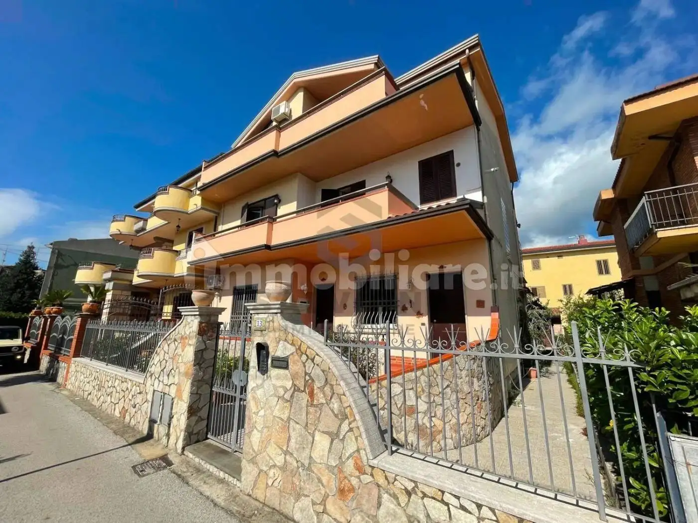 Villa in vendita a Telese Terme