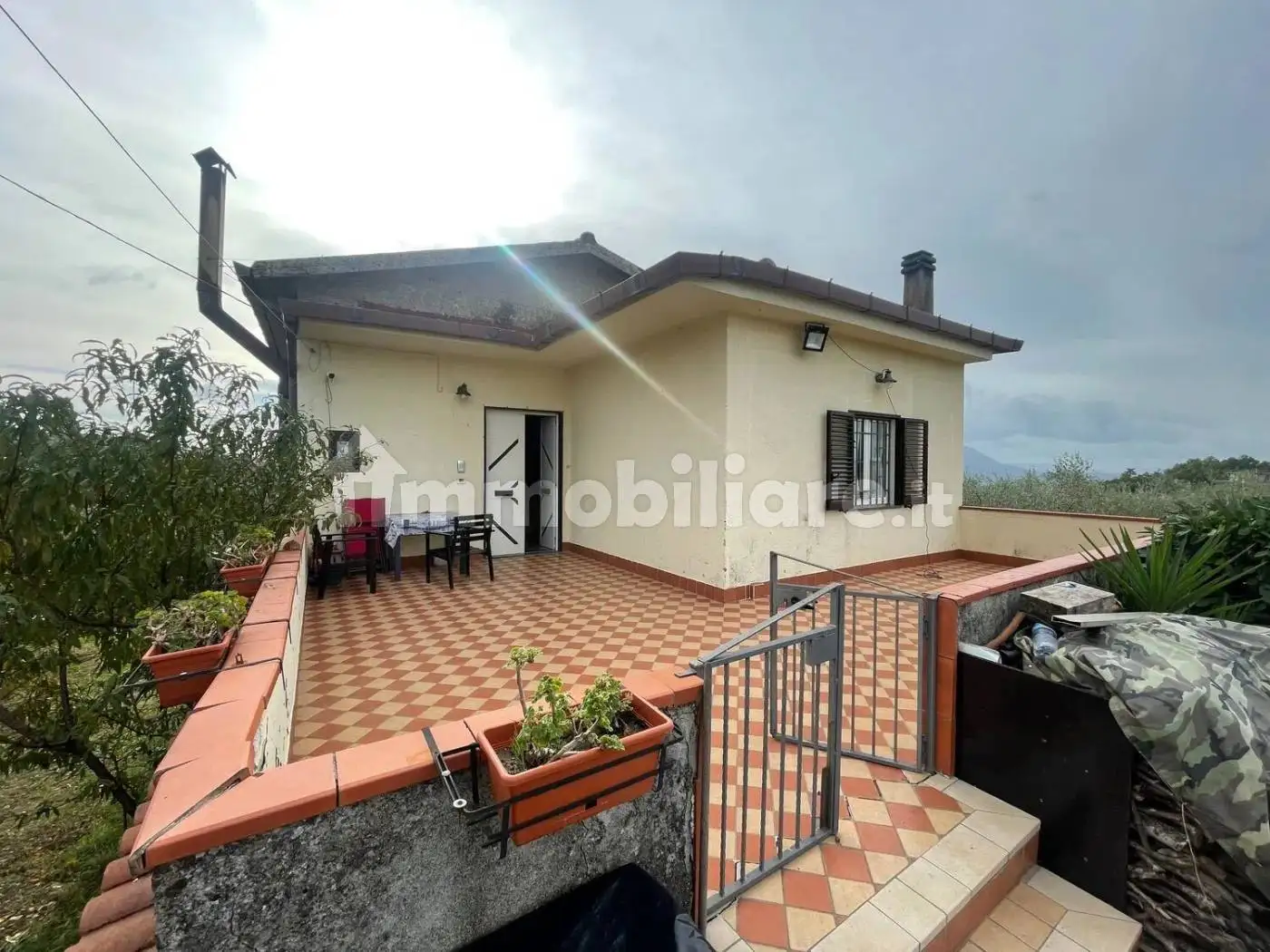 Villa in vendita a Guardia Sanframondi