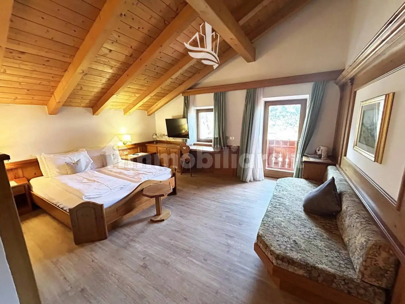 Palazzo - Edificio in vendita a Castelrotto