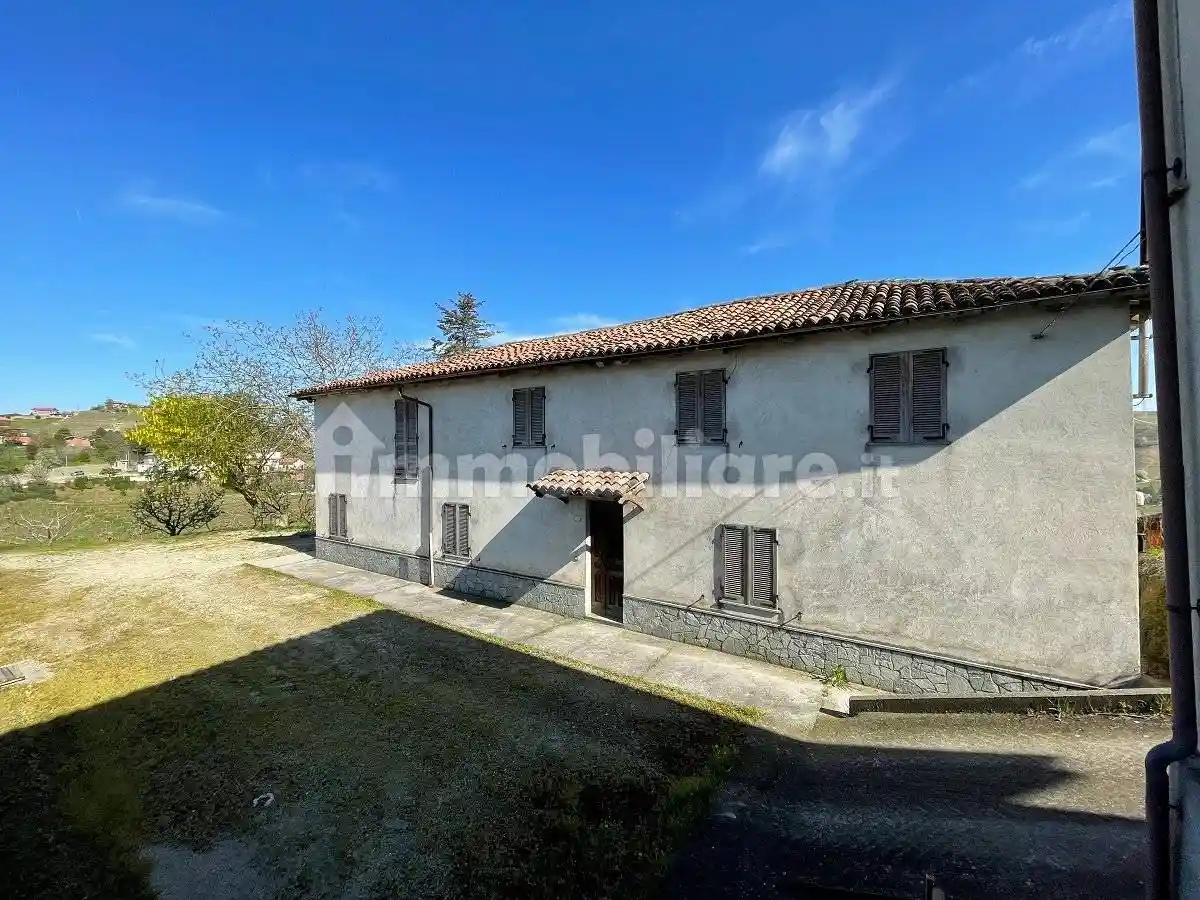 Rustico - Casale in vendita a Santo Stefano Belbo