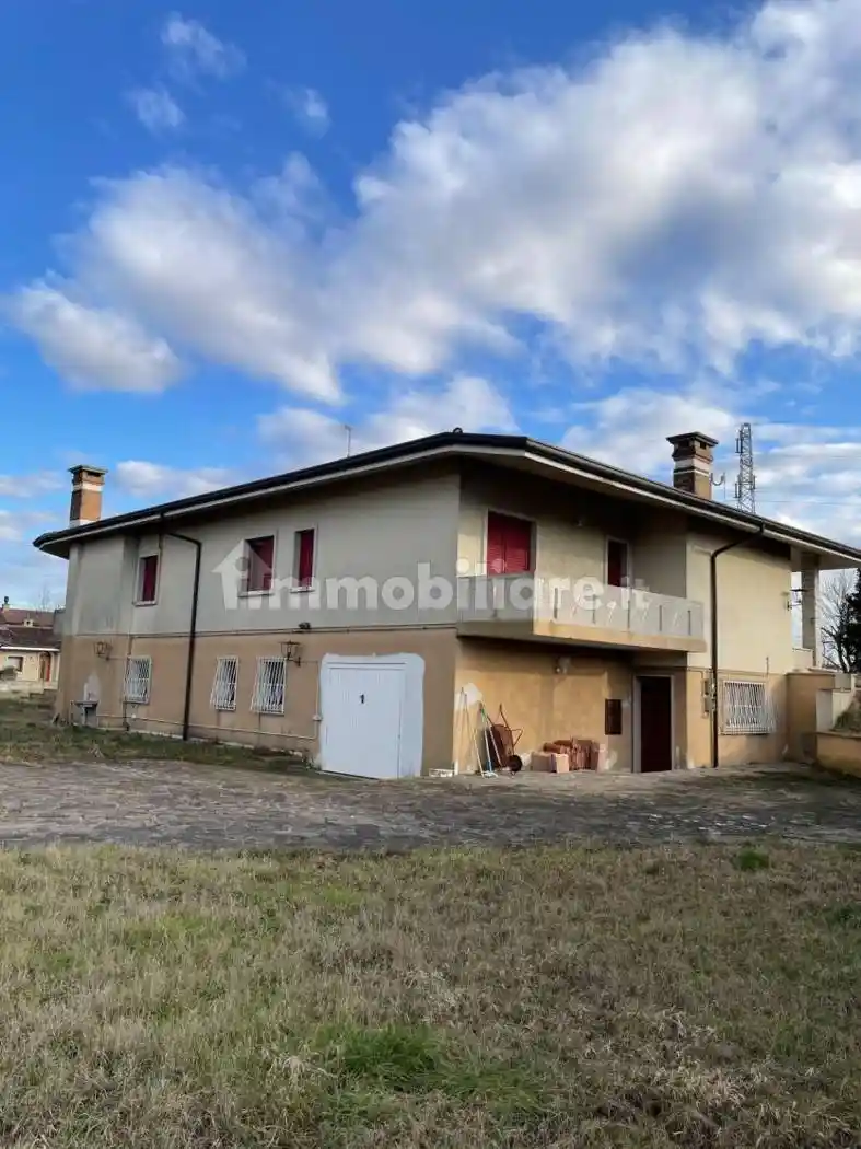 Villa in vendita a Latisana