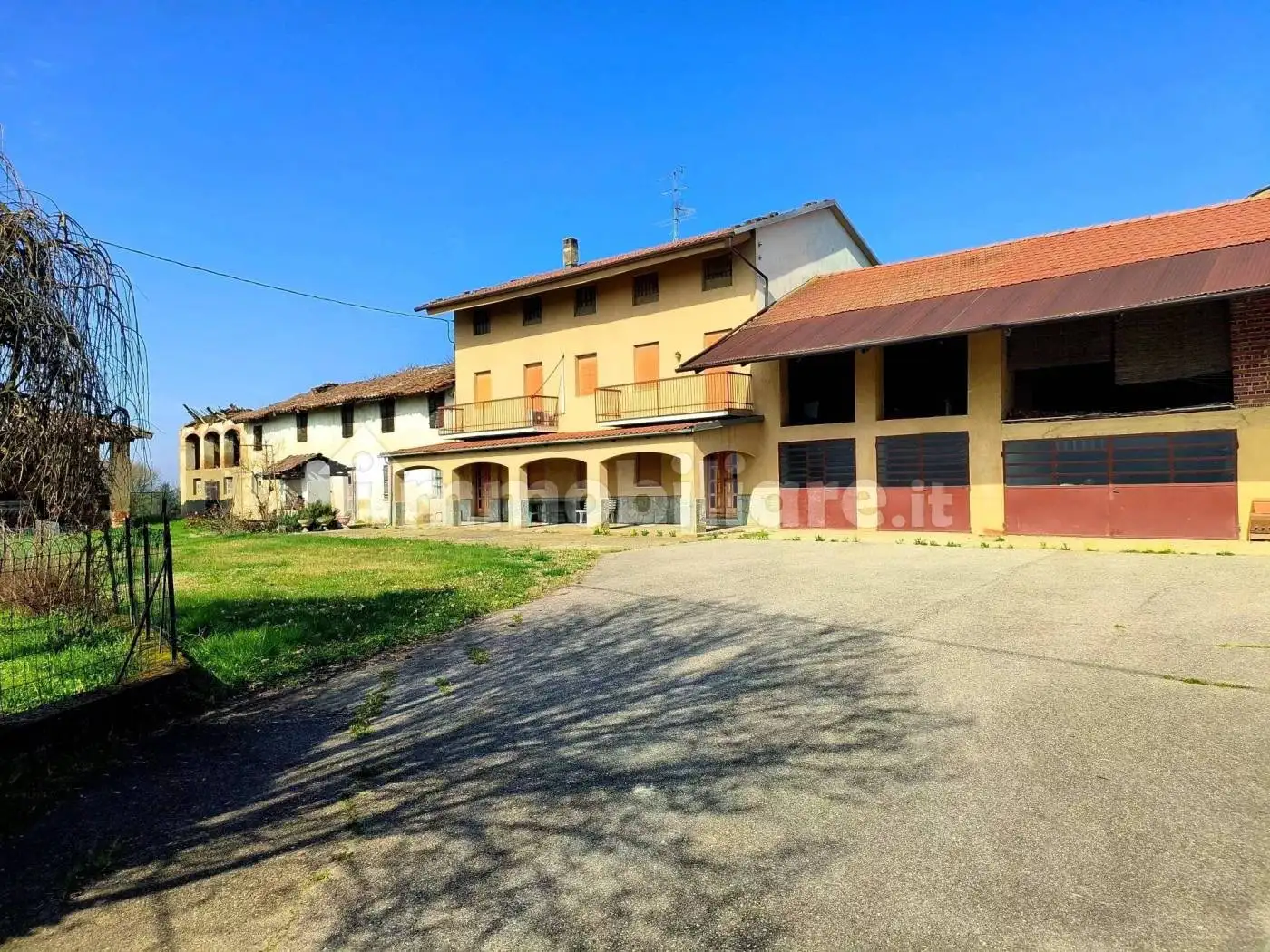 Rustico - Casale in vendita a Valfenera