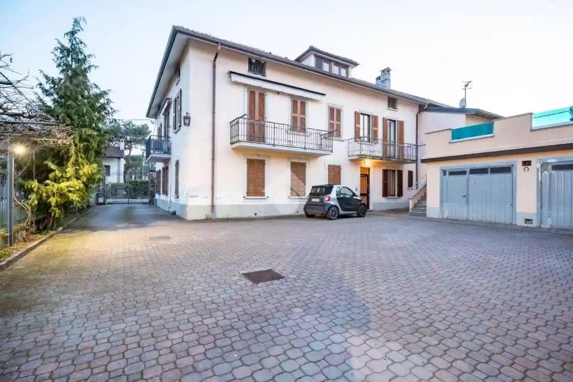 Appartamento in vendita a Oggiono