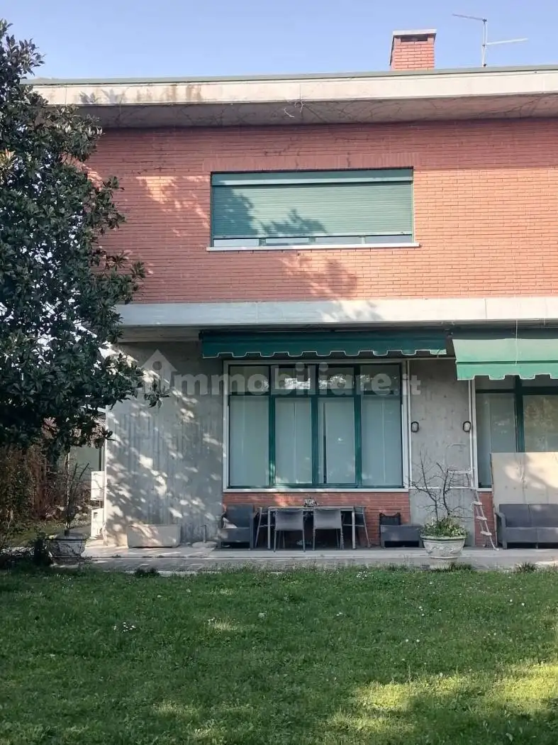 Villa in vendita a Illasi