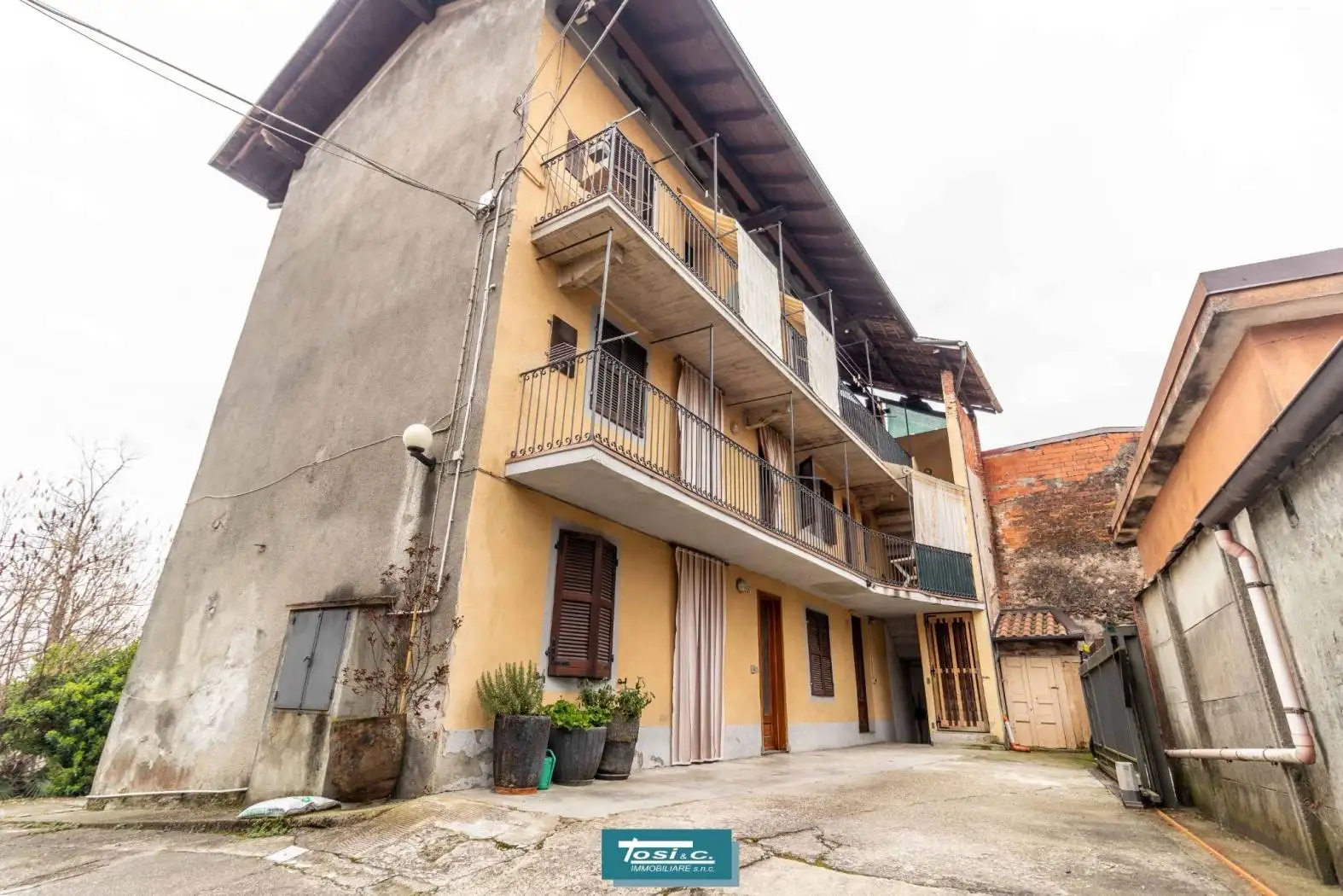 Casa indipendente in vendita a Boca