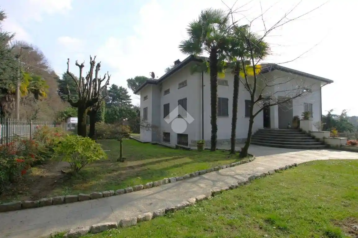 Villa unifamiliare via Dante Alighieri 27, Centro, Bulciago - foto 2