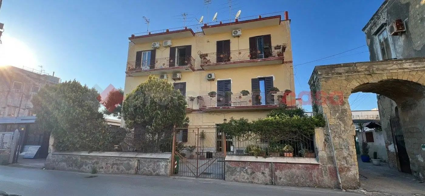 Appartamento in vendita a Napoli