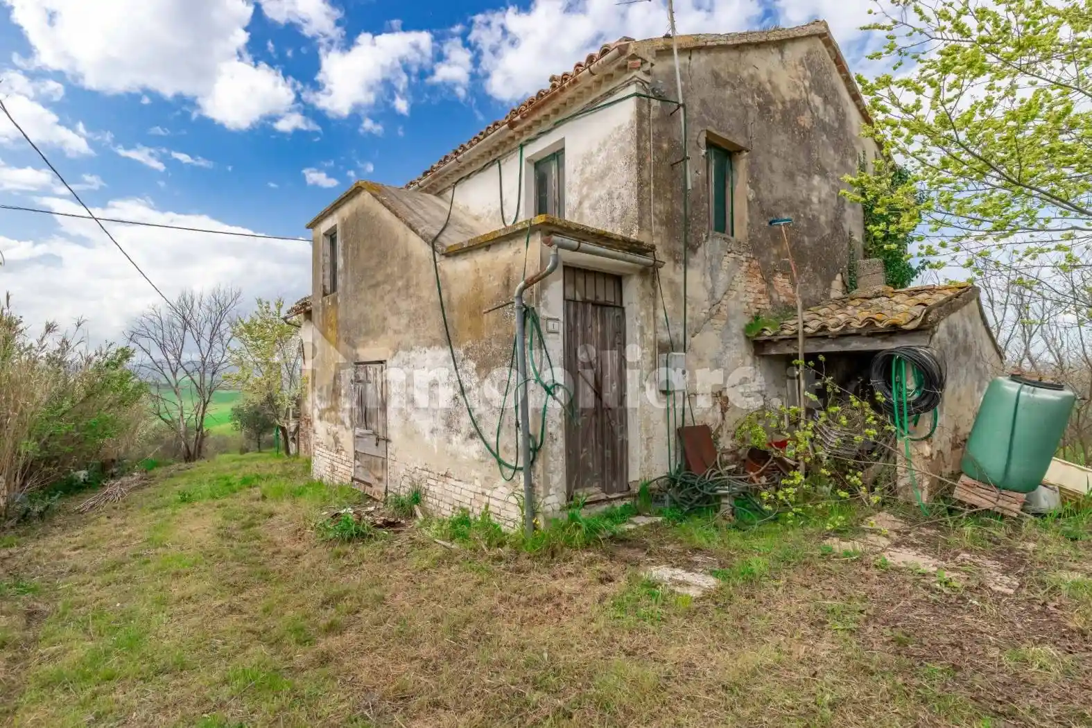 Rustico - Casale in vendita a Belvedere Ostrense