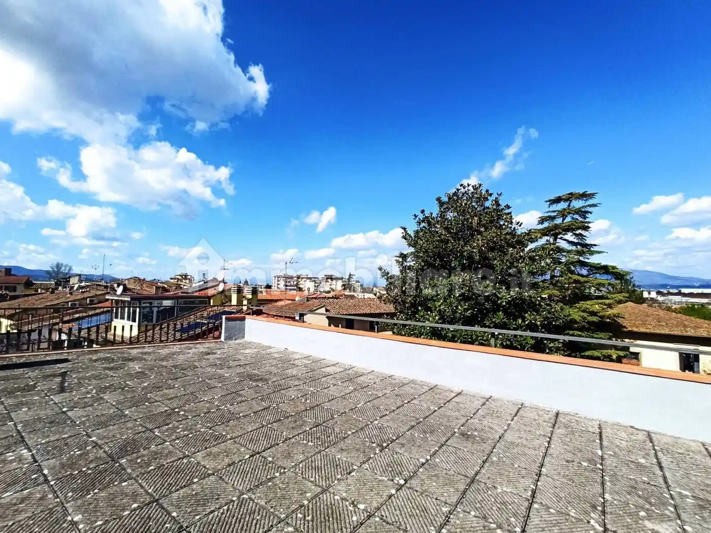 Casa indipendente in vendita a Campi Bisenzio