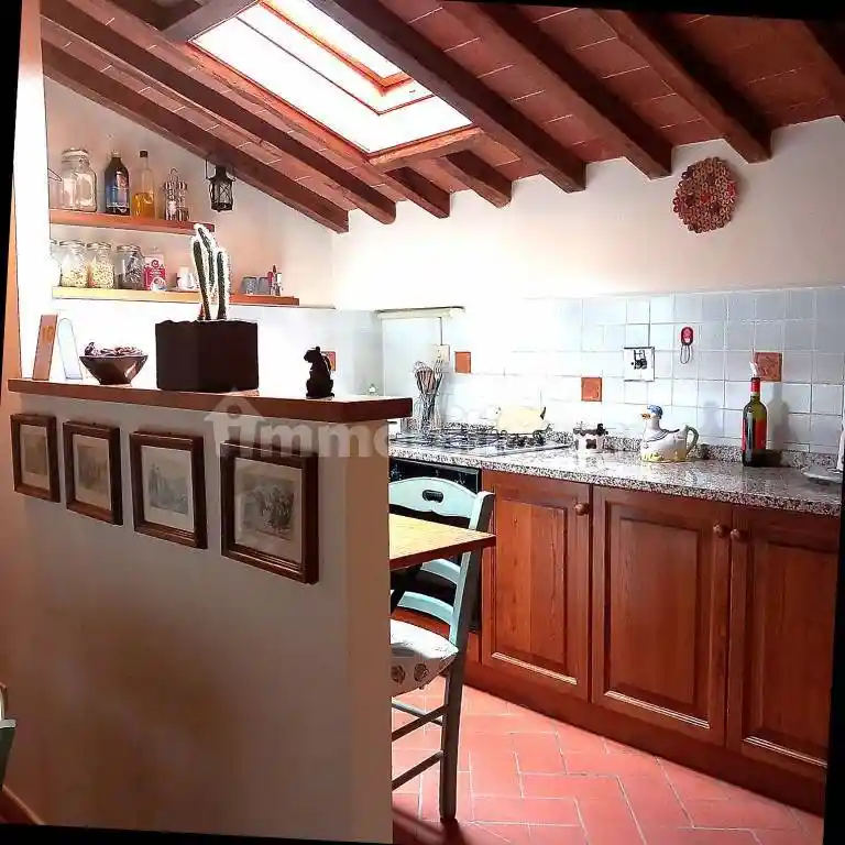 Appartamento in vendita a Massa e Cozzile
