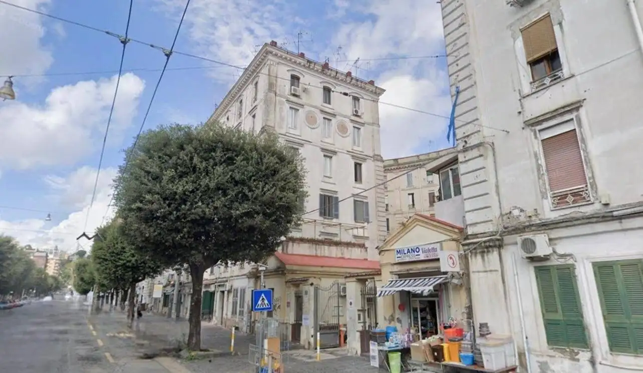 Appartamento in vendita a Napoli