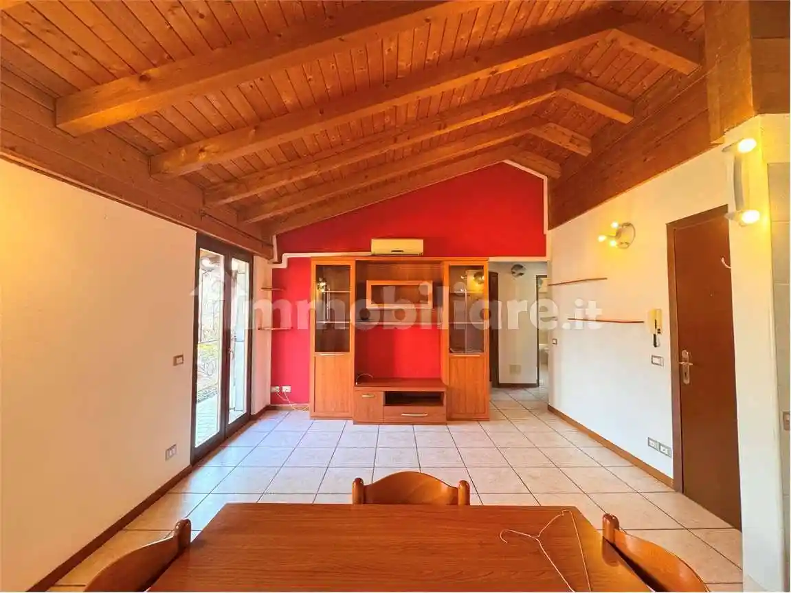Appartamento in vendita a Costa Volpino