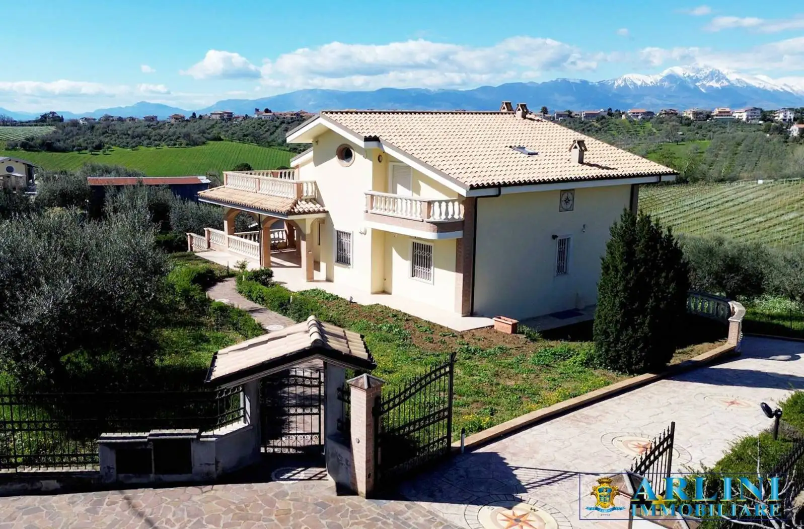 Villa in vendita a Città Sant'Angelo