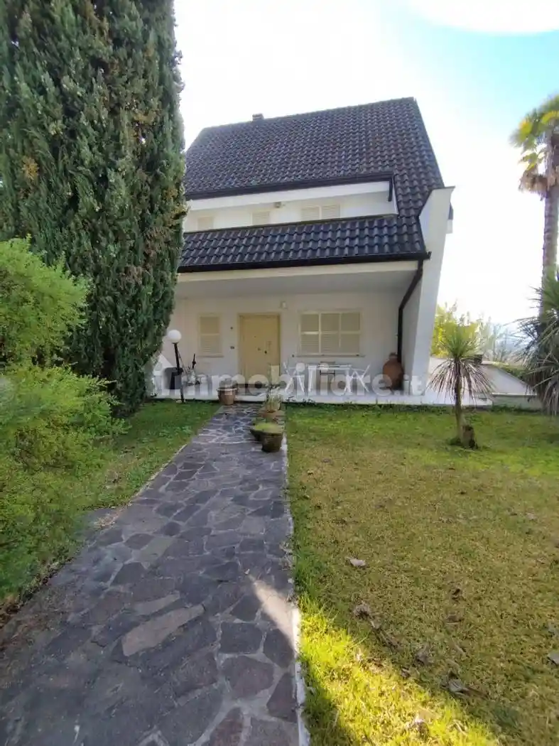 Villa in vendita a Frosinone