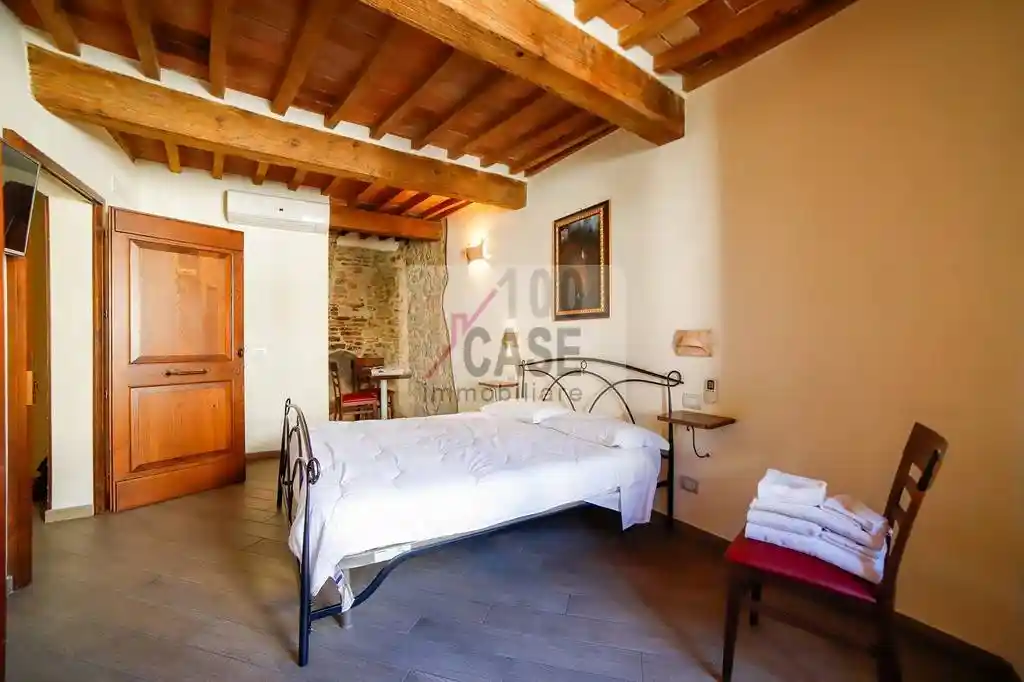 Casa indipendente in vendita a Seggiano