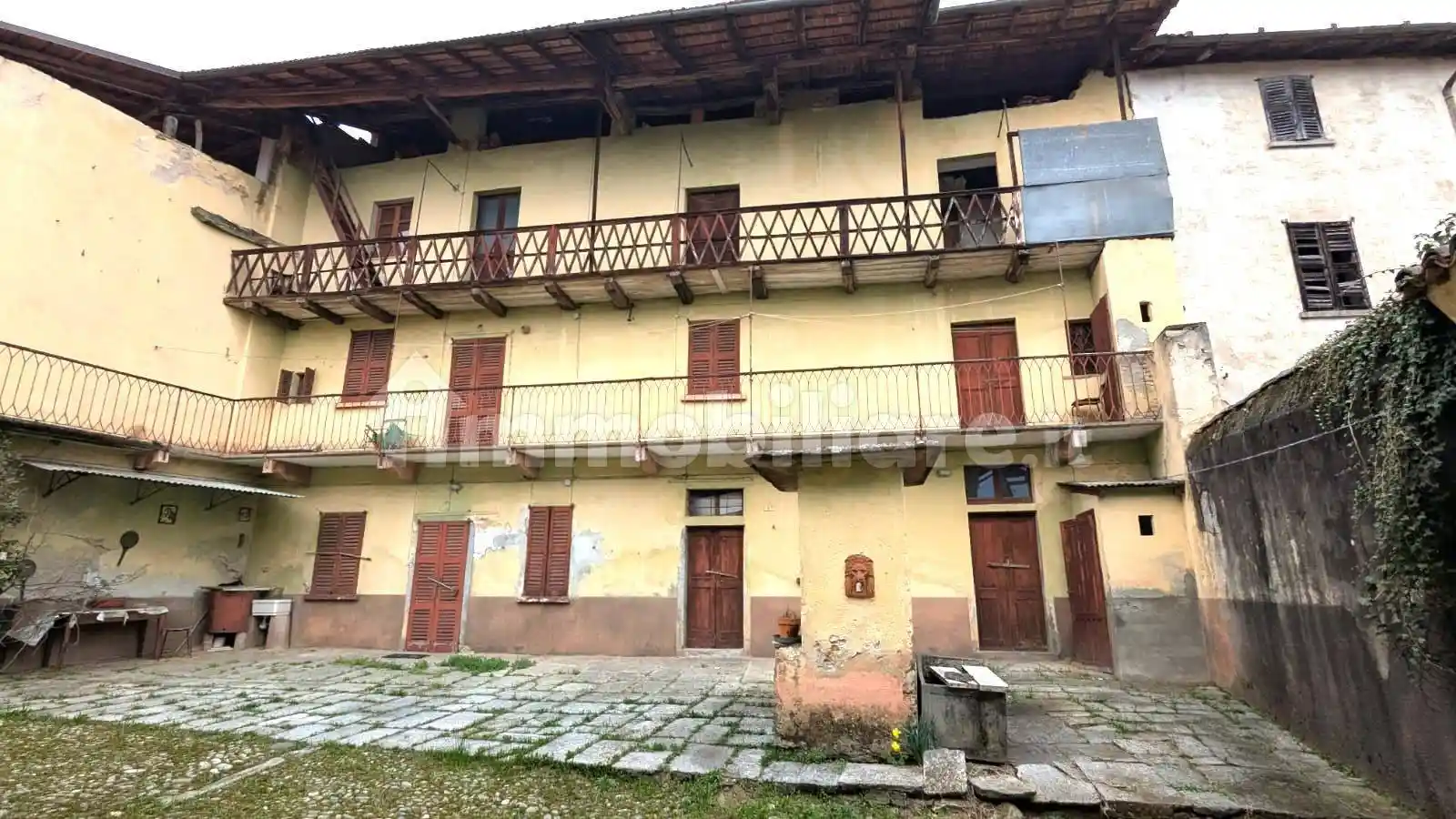 Casa indipendente in vendita a Invorio