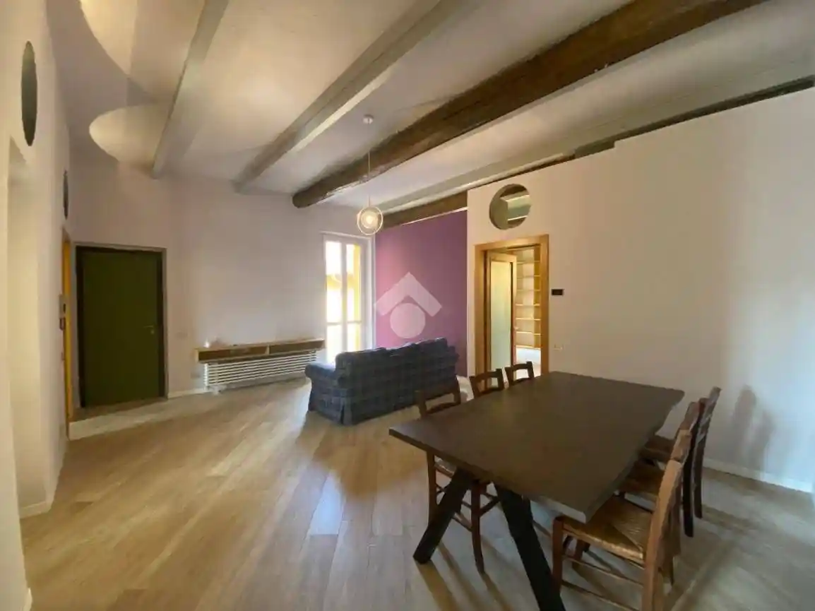 Appartamento in vendita a Pavia