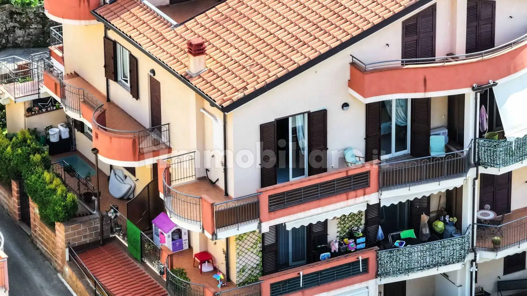 Appartamento in vendita a Brolo