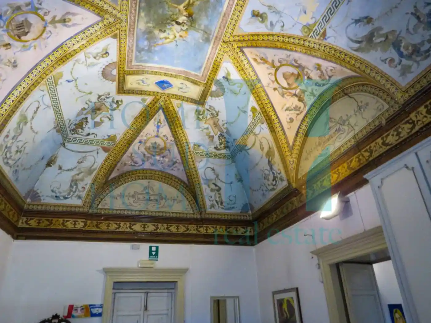 Palazzo - Edificio in vendita a Caltagirone