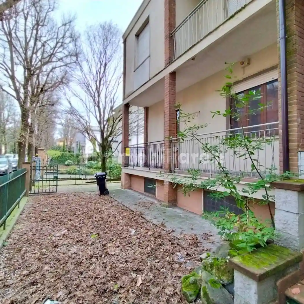 Villa in vendita a Piacenza