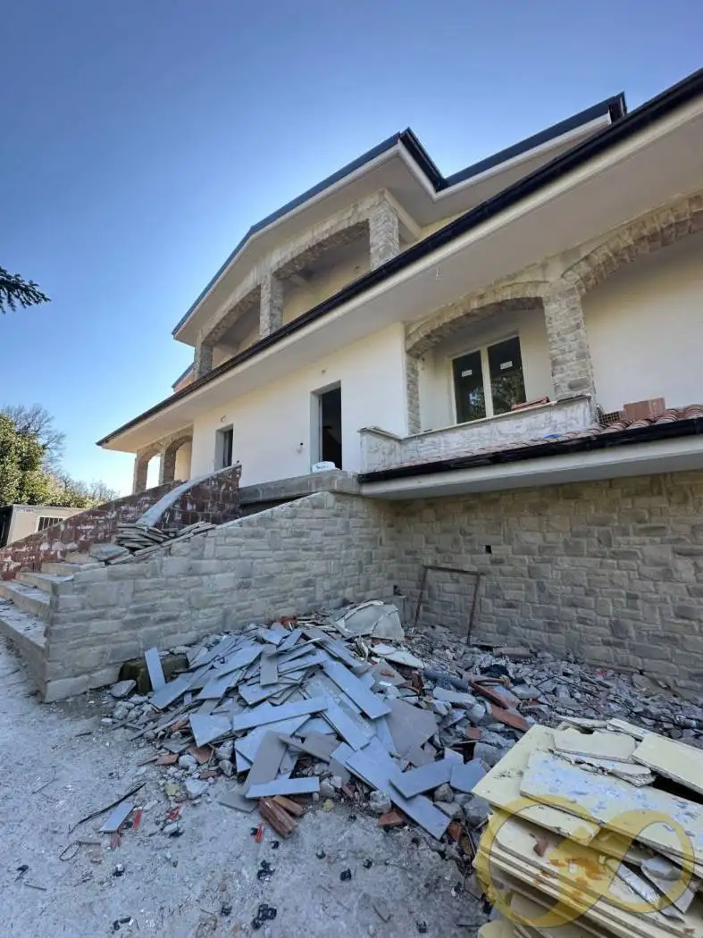 Villa unifamiliare via Aldo Moro, Camporotondo di Fiastrone - foto 5