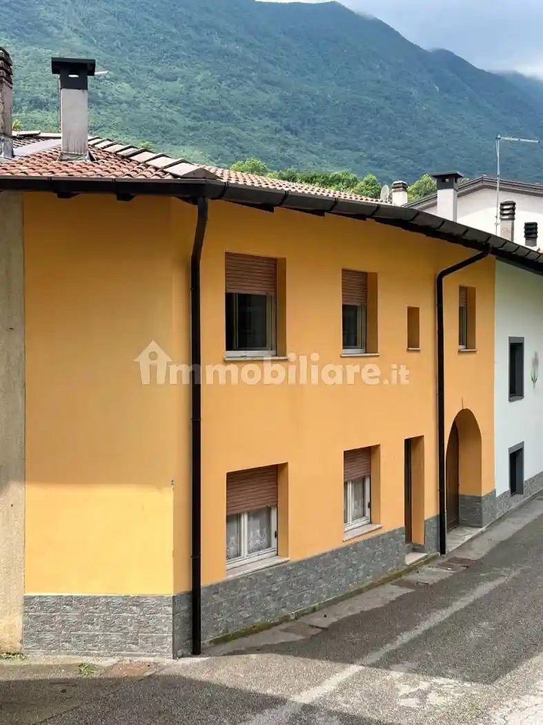 Villetta a schiera in vendita a Cavazzo Carnico