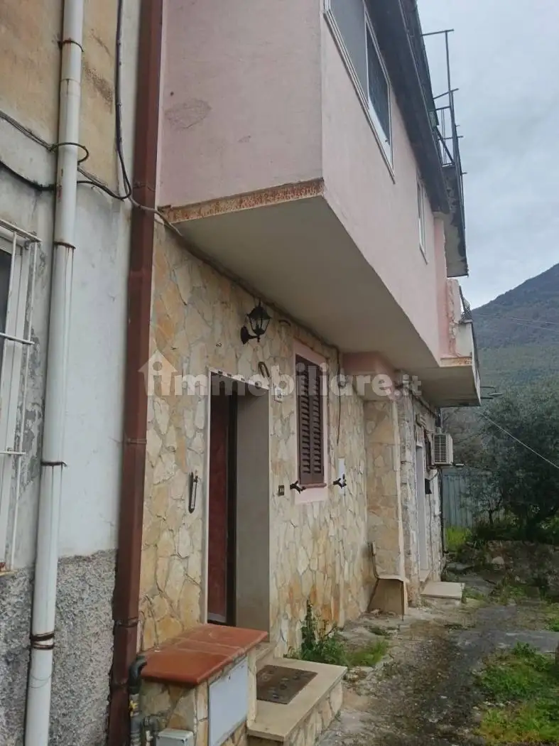 Casa indipendente in vendita a Roccagorga