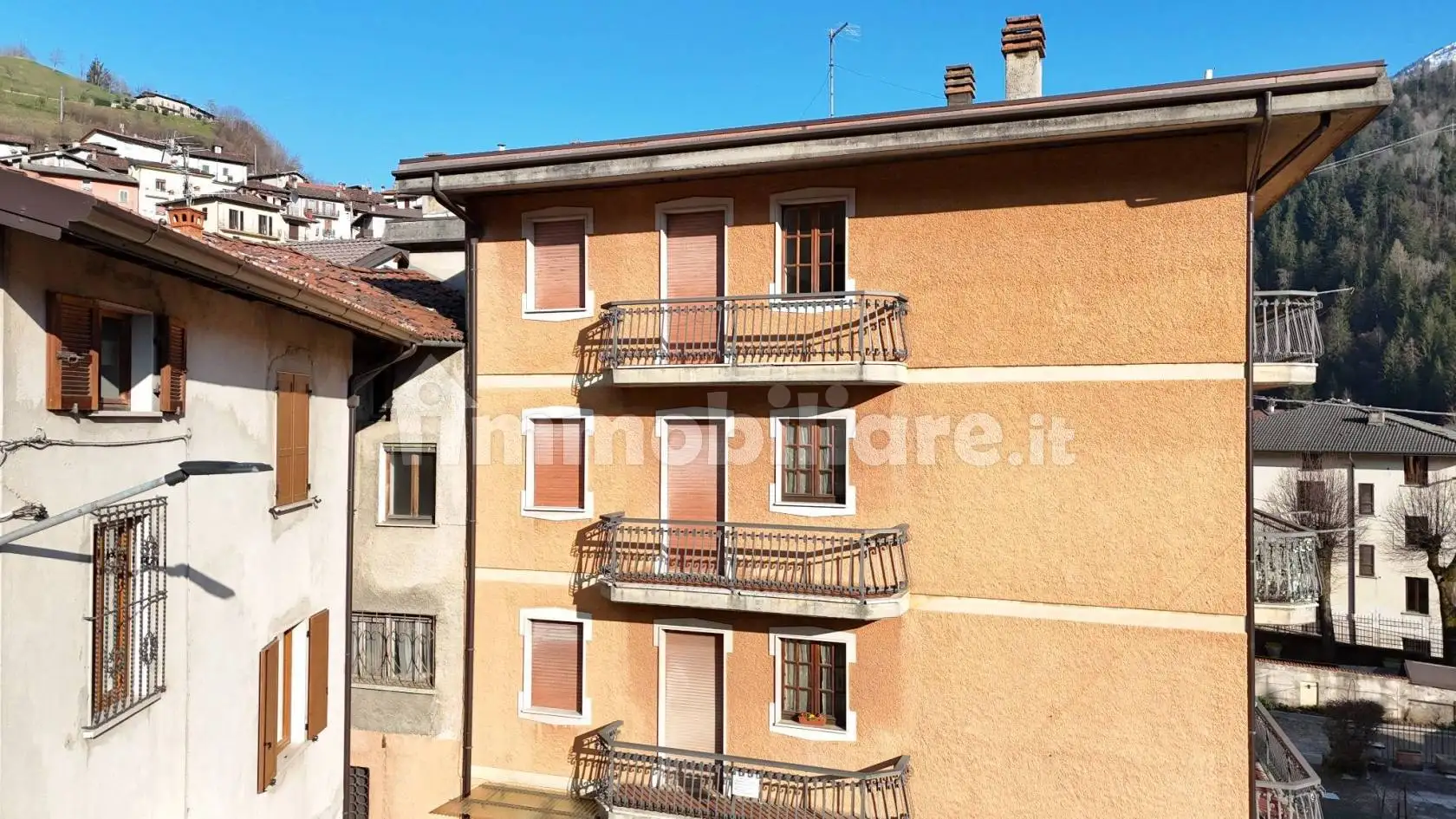 Palazzo - Edificio in Vendita - foto 2