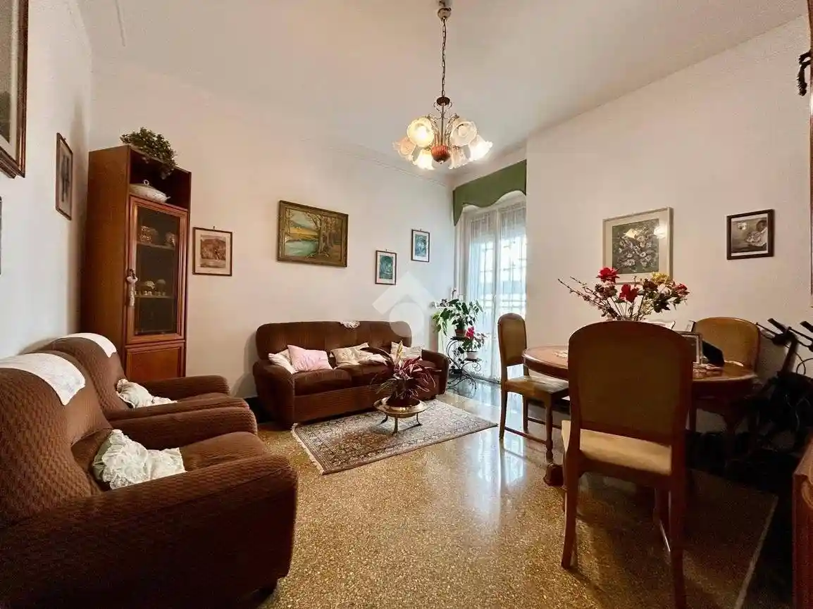 Appartamento in vendita a Genova