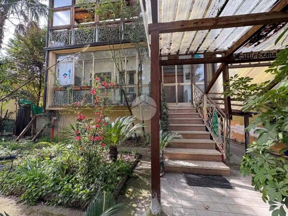 Villa in vendita a Lonato del Garda