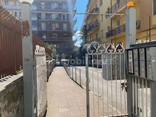 Appartamento via Michele Pironti 1, Emanuele II, C. Colombo, Morelli e Silvati, Avellino - foto 2