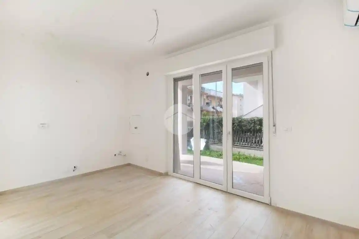 Trilocale via Cavour 75, Centro, Alba Adriatica - foto 3